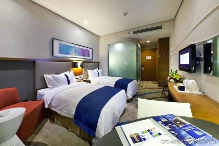 Holiday Inn Express Chongqing Guanyinqiao , an IHG - 2