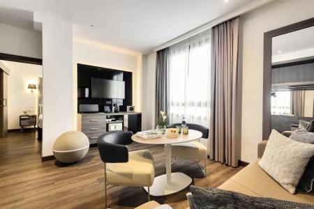 Melia Madrid Serrano - 75
