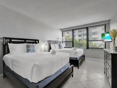 The Alexander All Suites - 358