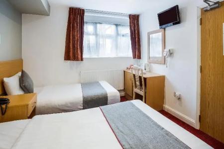 Oyo London Guest House - 79
