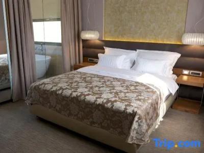 Atlantida Boutique - 73