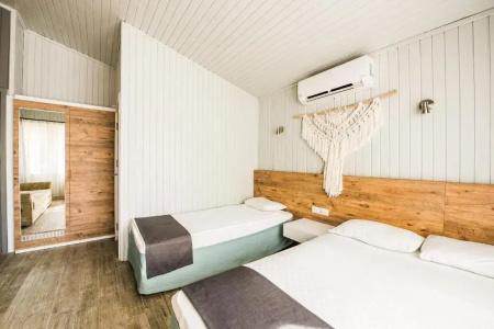 Leda Beach - 35