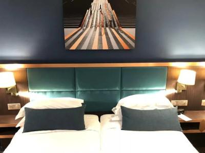 Best Western Empire Elysees - 48