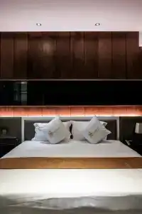 Signature Boutique - 70