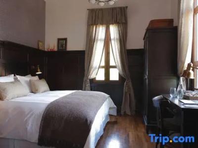 Boutique Castillo Rojo - 133