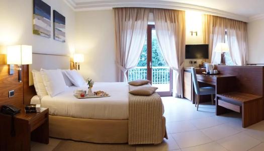 Suites & Residence - 42