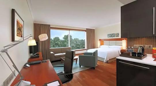 Hilton Bangalore Embassy GolfLinks - 87