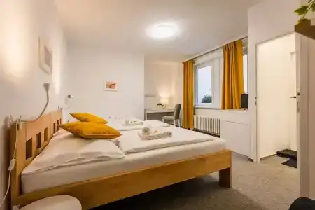 Ostaš Praha - 33