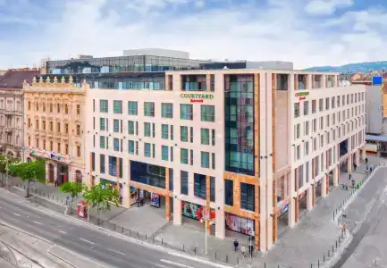 Courtyard by Marriott Budapest City Center - 0