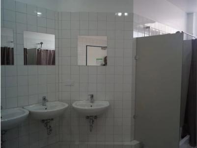 Low Budget Hostel - 26