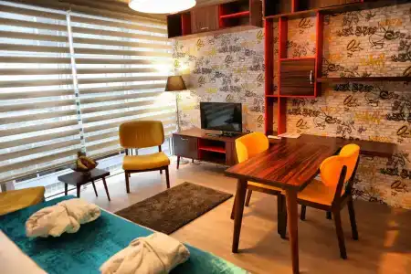The Corner Palace - 2