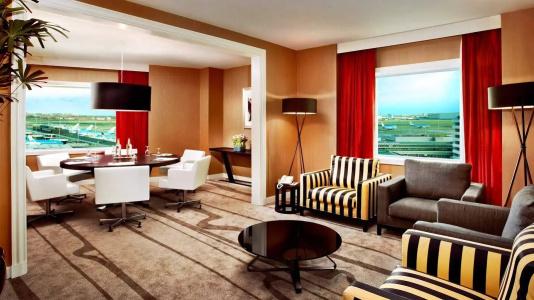 Sheraton Amsterdam Airport and Conference Center - 4