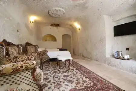 Mosaic Cave - 65