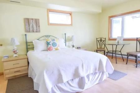 Sea Treasures Inn - 18