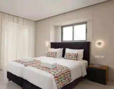 Bio Suites - 105