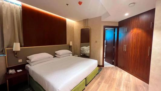Pearl City Suites - 5