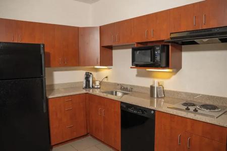 Holiday Inn Express & Suites-Summit Township, an IHG - 40