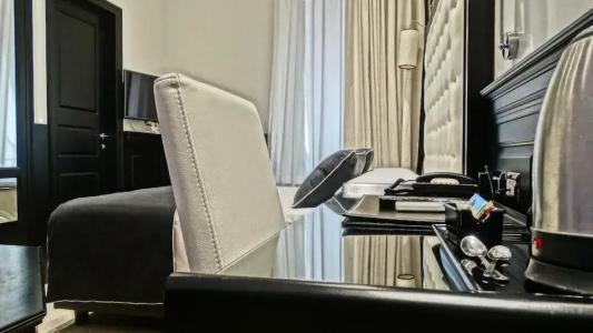 Vaticano Royal Suite Guest House - 72