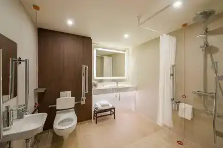 Courtyard by Marriott Inverness Airport - 8