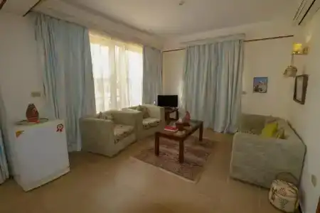 Acacia Dahab - 61