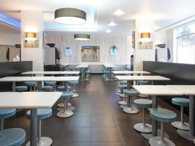 ibis budget Paris Porte De Montmartre - 15