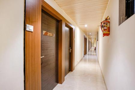 Embassy Suites - 20