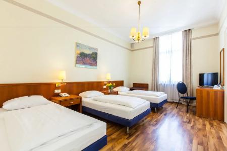 Monopol - Central Station - 5