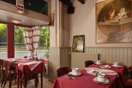 Le Vert Galant - Auberge Etchegorry - 24
