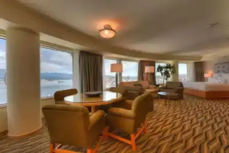 Pan Pacific - 77