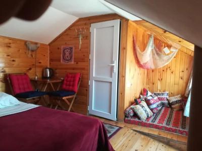 Three Gracia - 58