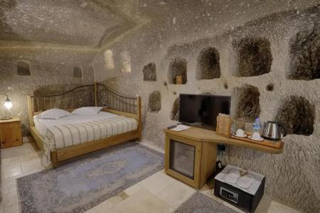 Hera Cave Suites - 70