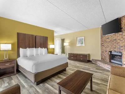 Best Western Plaza Inn - 86