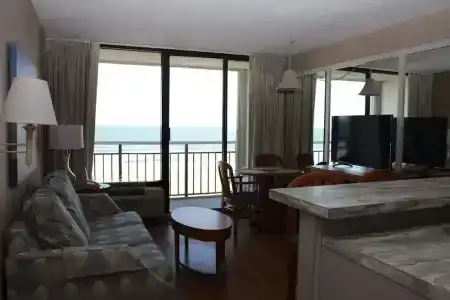 Four Sails Resort - 3