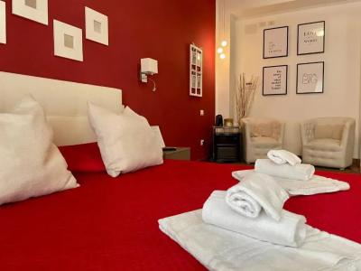 Le Coq Suites - 7