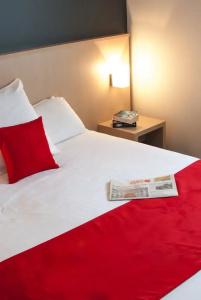 Sure by Best Western Nantes Beaujoire - 34