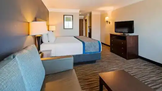 Best Western West - 51