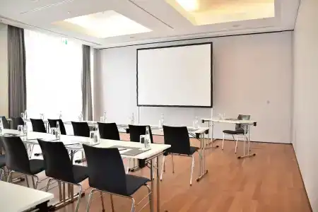 Radisson Blu Park & Conference Centre - 37