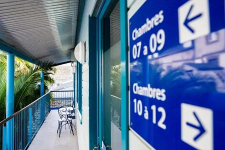 De La Gare - 13