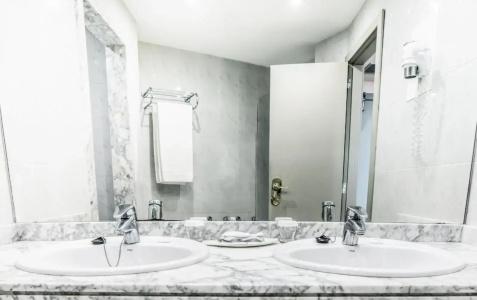 Beatriz Costa & Spa - 9