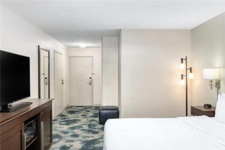 Hampton Inn Portland East - 47