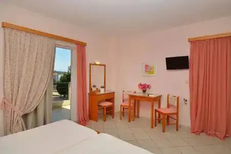 Stamatakis Boutique Studios - 16