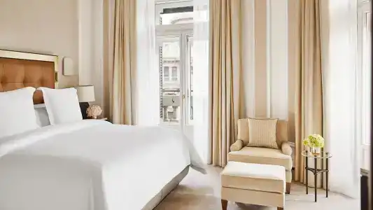 Four Seasons Madrid - 17