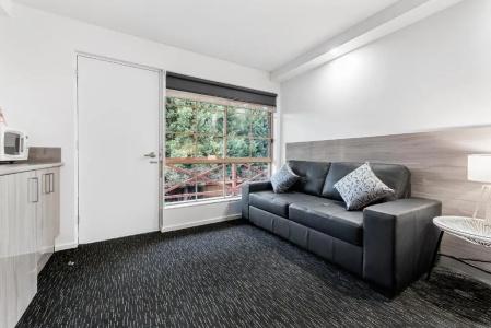 Bay City (Geelong) - 23