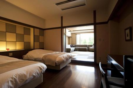 Lake Shikotsu Tsuruga Resort Spa Mizu no Uta - 3