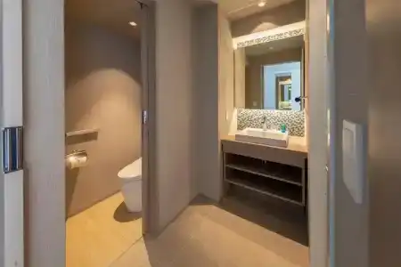 Hewitt Resort Naha - 14