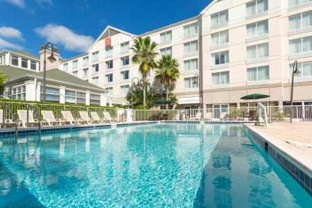 Hilton Garden Inn Airport - 16
