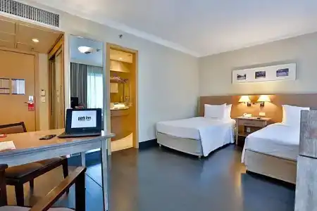 Park Inn by Radisson Berrini - 87