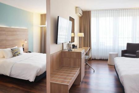 Courtyard by Marriott Dresden - 44