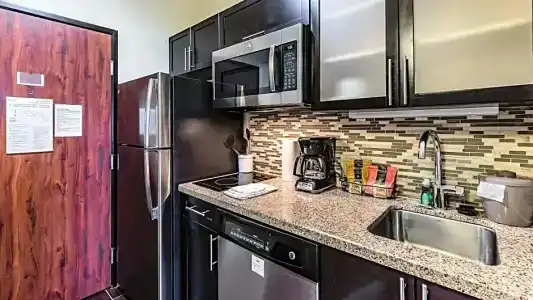Staybridge Suites Laredo, An Ihg - 53