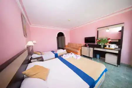 First Class - All Inclusive - 2